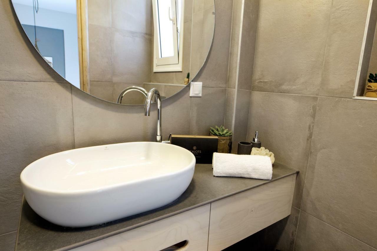 Irida Guesthouse By The Pool بلاكاس المظهر الخارجي الصورة